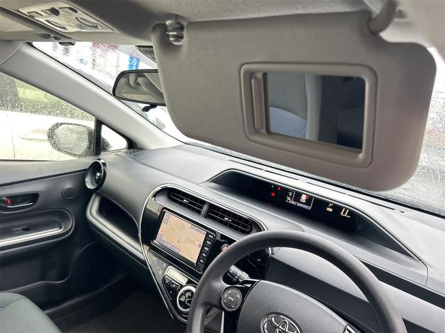 アクア Ｓ　バックカメラ　ナビ　ＴＶ　レーンアシスト　オートマチックハイビーム　オートライト　スマートキー　電動格納ミラー　ＣＶＴ　盗難防止システム　衝突安全ボディ　ＡＢＳ　ＥＳＣ　ＣＤ（46枚目）