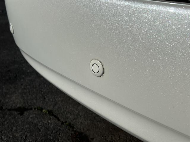 ノート Ｘ　ＤＩＧ－Ｓ　Ｖセレクション＋セーフティ　全周囲カメラ　ナビ　ＴＶ　レーンアシスト　衝突被害軽減システム　オートライト　スマートキー　アイドリングストップ　電動格納ミラー　ＣＶＴ　盗難防止システム　衝突安全ボディ　ＡＢＳ（28枚目）