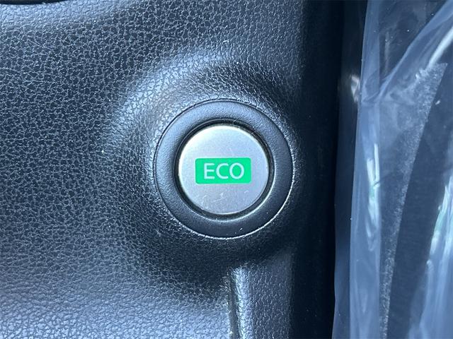 ノート Ｘ　ＤＩＧ－Ｓ　Ｖセレクション＋セーフティ　全周囲カメラ　ナビ　ＴＶ　レーンアシスト　衝突被害軽減システム　オートライト　スマートキー　アイドリングストップ　電動格納ミラー　ＣＶＴ　盗難防止システム　衝突安全ボディ　ＡＢＳ（44枚目）