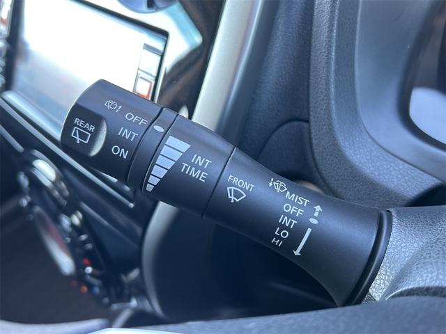 ノート Ｘ　ＤＩＧ－Ｓ　Ｖセレクション＋セーフティ　全周囲カメラ　ナビ　ＴＶ　レーンアシスト　衝突被害軽減システム　オートライト　スマートキー　アイドリングストップ　電動格納ミラー　ＣＶＴ　盗難防止システム　衝突安全ボディ　ＡＢＳ（46枚目）