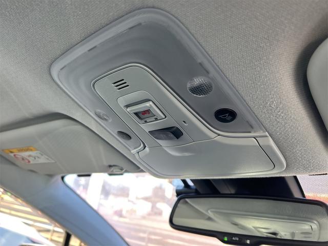 プリウス ＳセーフティプラスＩＩ　ドライブレコーダー　ＥＴＣ　レーンアシスト　オートクルーズコントロール　衝突被害軽減システム　バックカメラ　ナビ　ＴＶ　アルミホイール　オートマチックハイビーム　オートライト（48枚目）