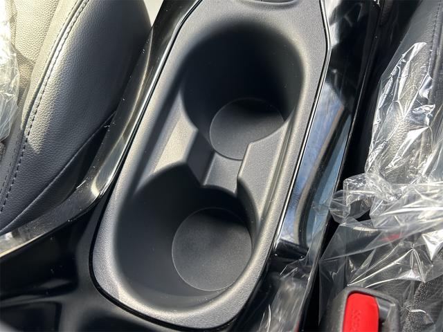 カローラクロス ハイブリッド Z ドライブレコーダー 全周囲カメラ クリアランスソナー オートクルーズコントロール レーンアシスト パワーシート 衝突被害軽減システム ナビ TV オートマチックハイビーム オートライト(49枚目)