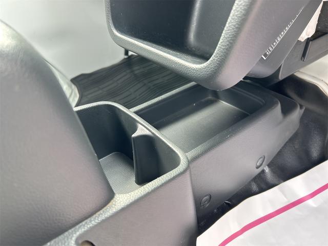 キャリイトラック KCエアコン・パワステ 4WD 軽トラック MT ABS エアコン パワーステアリング 運転席エアバッグ(35枚目)