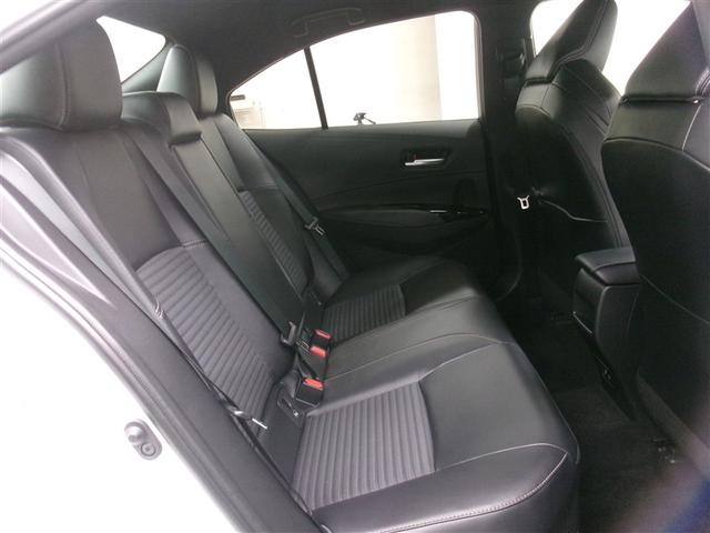 カローラ ハイブリッド　ダブルバイビー　ドライブレコーダー　バックカメラ　ナビ　クリアランスソナー　オートクルーズコントロール　レーンアシスト　衝突被害軽減システム　オートマチックハイビーム　オートライト　ＬＥＤヘッドランプ（17枚目）