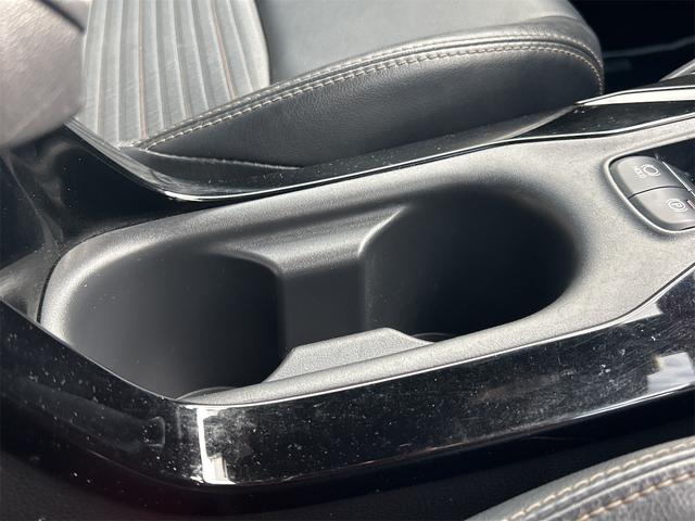 カローラ ハイブリッド　ダブルバイビー　ドライブレコーダー　バックカメラ　ナビ　クリアランスソナー　オートクルーズコントロール　レーンアシスト　衝突被害軽減システム　オートマチックハイビーム　オートライト　ＬＥＤヘッドランプ（38枚目）