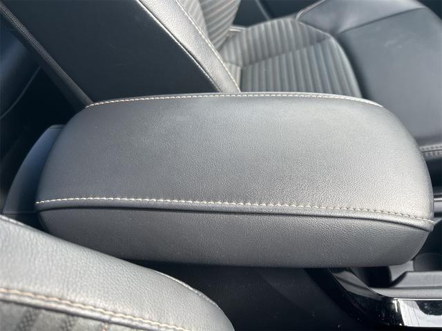 カローラ ハイブリッド　ダブルバイビー　ドライブレコーダー　バックカメラ　ナビ　クリアランスソナー　オートクルーズコントロール　レーンアシスト　衝突被害軽減システム　オートマチックハイビーム　オートライト　ＬＥＤヘッドランプ（39枚目）