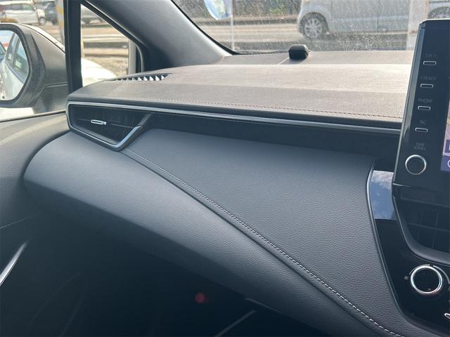 カローラ ハイブリッド　ダブルバイビー　ドライブレコーダー　バックカメラ　ナビ　クリアランスソナー　オートクルーズコントロール　レーンアシスト　衝突被害軽減システム　オートマチックハイビーム　オートライト　ＬＥＤヘッドランプ（40枚目）