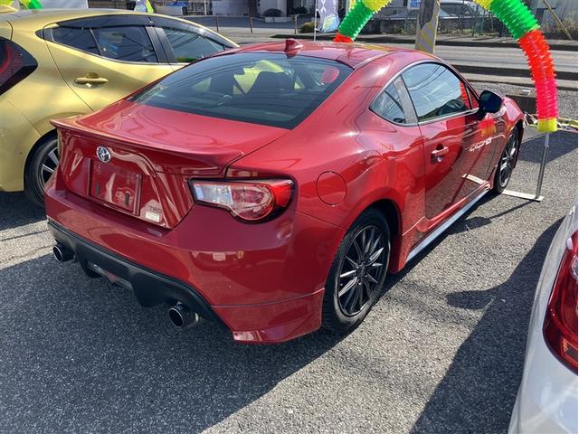 86 GT ドライブレコーダー ETC バックカメラ ナビ MT オートライト HID スマートキー 電動格納ミラー アルミホイール 盗難防止システム 衝突安全ボディ ABS CD DVD再生 エアコン(4枚目)