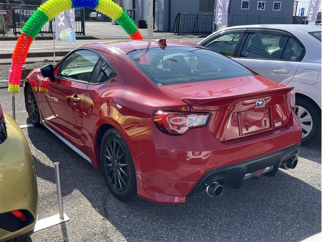 86 GT ドライブレコーダー ETC バックカメラ ナビ MT オートライト HID スマートキー 電動格納ミラー アルミホイール 盗難防止システム 衝突安全ボディ ABS CD DVD再生 エアコン(6枚目)