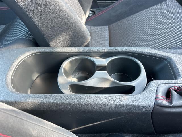 86 GT ドライブレコーダー ETC バックカメラ ナビ MT オートライト HID スマートキー 電動格納ミラー アルミホイール 盗難防止システム 衝突安全ボディ ABS CD DVD再生 エアコン(39枚目)