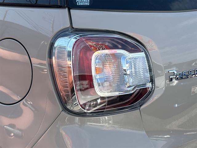 パッソ モーダ　Ｇパッケージ　ドライブレコーダー　ＥＴＣ　バックカメラ　ナビ　ＴＶ　クリアランスソナー　衝突被害軽減システム　アルミホイール　オートマチックハイビーム　オートライト　ＬＥＤヘッドランプ　スマートキー（30枚目）