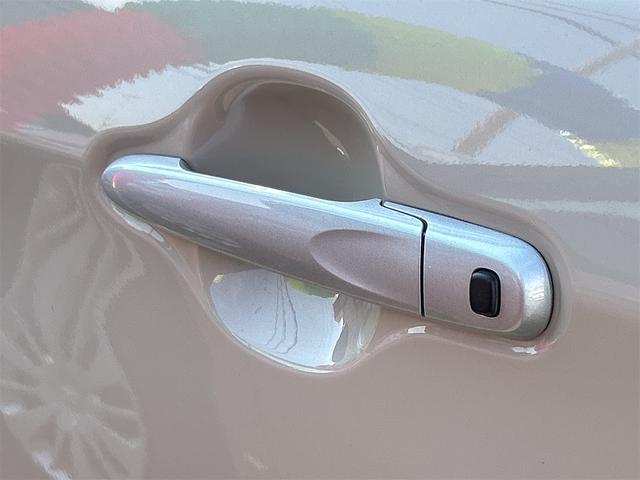 パッソ モーダ　Ｇパッケージ　ドライブレコーダー　ＥＴＣ　バックカメラ　ナビ　ＴＶ　クリアランスソナー　衝突被害軽減システム　アルミホイール　オートマチックハイビーム　オートライト　ＬＥＤヘッドランプ　スマートキー（41枚目）