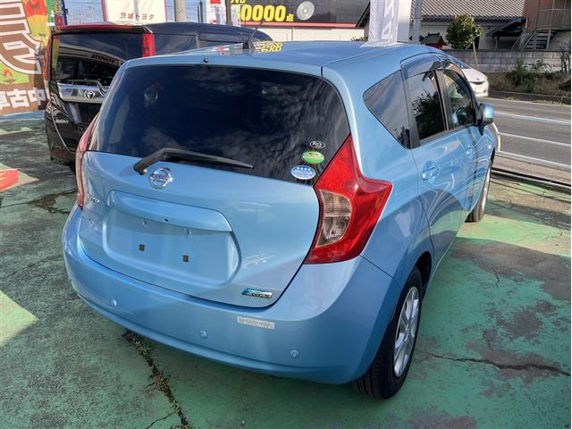 ノート X DIG-S AUX接続 エマージェンシブレーキ 地デジテレビ DVD再生機能 アイドリングストップ機能 左右エアバック イモビ AAC スマキー バックカメラ付き ESC ETC パワーウィンドウ ABS(3枚目)