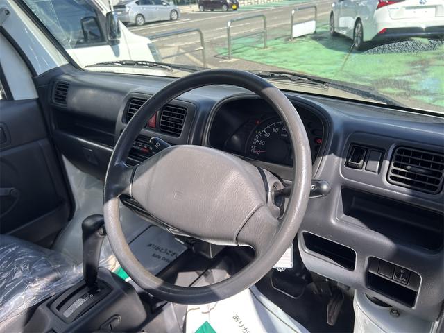 キャリイトラック ＫＣ　４ＷＤ　軽トラック　ＡＴ　ＡＢＳ　エアコン　パワーステアリング　運転席エアバッグ（2枚目）