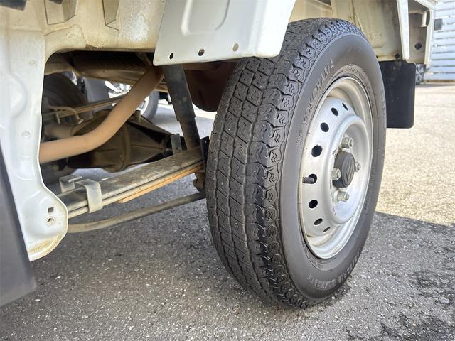 キャリイトラック ＫＣ　４ＷＤ　軽トラック　ＡＴ　ＡＢＳ　エアコン　パワーステアリング　運転席エアバッグ（31枚目）