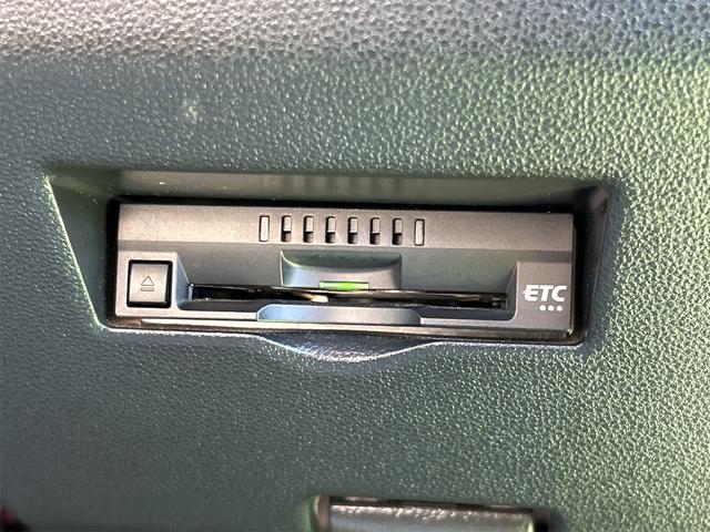 パッソ モーダ　Ｓ　ドライブレコーダー　ＥＴＣ　バックカメラ　ナビ　ＴＶ　衝突被害軽減システム　オートライト　ＬＥＤヘッドランプ　スマートキー　アイドリングストップ　電動格納ミラー　ＣＶＴ　盗難防止システム（9枚目）