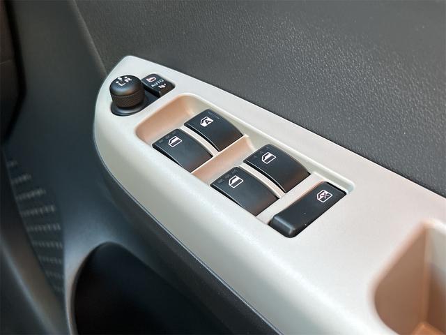 パッソ モーダ　Ｓ　ドライブレコーダー　ＥＴＣ　バックカメラ　ナビ　ＴＶ　衝突被害軽減システム　オートライト　ＬＥＤヘッドランプ　スマートキー　アイドリングストップ　電動格納ミラー　ＣＶＴ　盗難防止システム（11枚目）