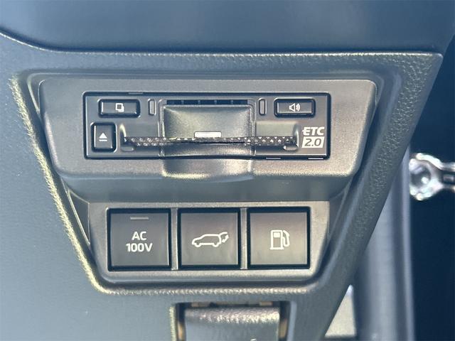 プリウス Ｚ　ドライブレコーダー　全周囲カメラ　ＴＶ　クリアランスソナー　オートクルーズコントロール　レーンアシスト　パークアシスト　衝突被害軽減システム　アルミホイール　オートマチックハイビーム　オートライト（9枚目）