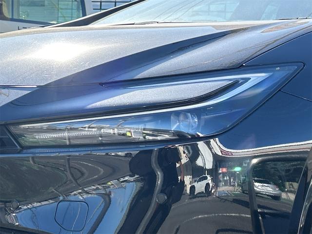 プリウス Ｚ　ドライブレコーダー　全周囲カメラ　ＴＶ　クリアランスソナー　オートクルーズコントロール　レーンアシスト　パークアシスト　衝突被害軽減システム　アルミホイール　オートマチックハイビーム　オートライト（15枚目）