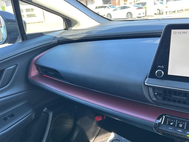 プリウス Ｚ　ドライブレコーダー　全周囲カメラ　ＴＶ　クリアランスソナー　オートクルーズコントロール　レーンアシスト　パークアシスト　衝突被害軽減システム　アルミホイール　オートマチックハイビーム　オートライト（53枚目）