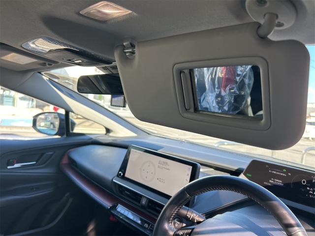 プリウス Ｚ　ドライブレコーダー　全周囲カメラ　ＴＶ　クリアランスソナー　オートクルーズコントロール　レーンアシスト　パークアシスト　衝突被害軽減システム　アルミホイール　オートマチックハイビーム　オートライト（58枚目）