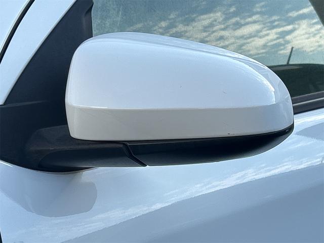 パッソ Ｘ　Ｌパッケージ　ドライブレコーダー　バックカメラ　ＴＶ　スマートキー　アイドリングストップ　電動格納ミラー　ＣＶＴ　盗難防止システム　衝突安全ボディ　ベンチシート　ＡＢＳ　ＥＳＣ　ＣＤ　ＤＶＤ再生（37枚目）