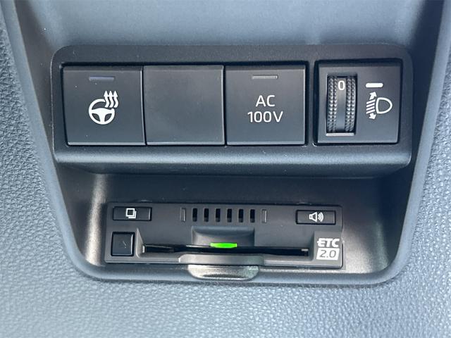 アクア Ｚ　全周囲カメラ　ナビ　オートクルーズコントロール　パークアシスト　衝突被害軽減システム　アルミホイール　オートライト　ＬＥＤヘッドランプ　スマートキー　電動格納ミラー　シートヒーター（10枚目）