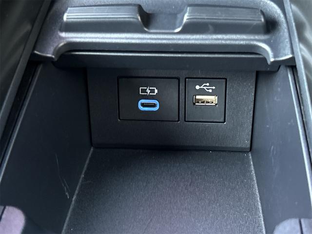 アクア Ｚ　全周囲カメラ　ナビ　オートクルーズコントロール　パークアシスト　衝突被害軽減システム　アルミホイール　オートライト　ＬＥＤヘッドランプ　スマートキー　電動格納ミラー　シートヒーター（25枚目）