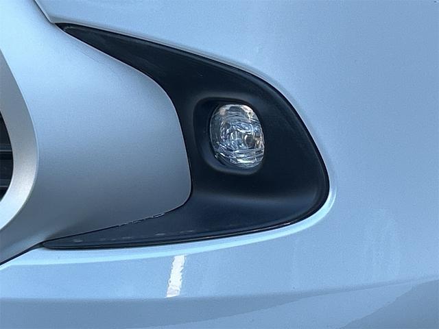 アクア Ｚ　全周囲カメラ　ナビ　オートクルーズコントロール　パークアシスト　衝突被害軽減システム　アルミホイール　オートライト　ＬＥＤヘッドランプ　スマートキー　電動格納ミラー　シートヒーター（31枚目）