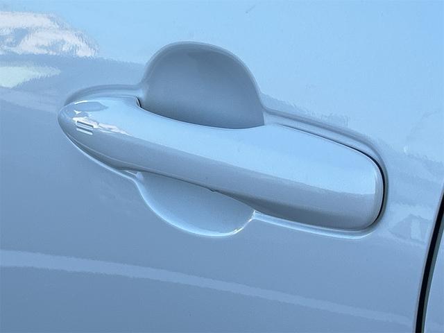 アクア Ｚ　全周囲カメラ　ナビ　オートクルーズコントロール　パークアシスト　衝突被害軽減システム　アルミホイール　オートライト　ＬＥＤヘッドランプ　スマートキー　電動格納ミラー　シートヒーター（43枚目）