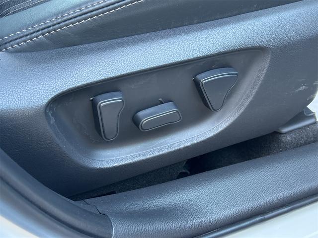 アクア Ｚ　全周囲カメラ　ナビ　オートクルーズコントロール　パークアシスト　衝突被害軽減システム　アルミホイール　オートライト　ＬＥＤヘッドランプ　スマートキー　電動格納ミラー　シートヒーター（49枚目）