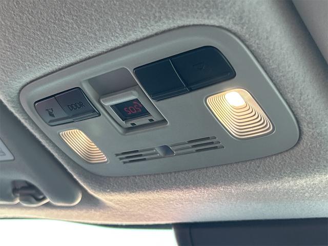 アクア Ｚ　全周囲カメラ　ナビ　オートクルーズコントロール　パークアシスト　衝突被害軽減システム　アルミホイール　オートライト　ＬＥＤヘッドランプ　スマートキー　電動格納ミラー　シートヒーター（61枚目）