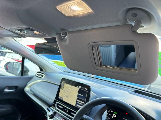 アクア Ｚ　全周囲カメラ　ナビ　オートクルーズコントロール　パークアシスト　衝突被害軽減システム　アルミホイール　オートライト　ＬＥＤヘッドランプ　スマートキー　電動格納ミラー　シートヒーター（63枚目）