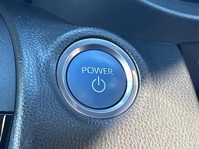 ヤリスクロス ハイブリッドＺ　ドライブレコーダー　ＥＴＣ　全周囲カメラ　オートクルーズコントロール　レーンアシスト　パワーシート　衝突被害軽減システム　ナビ　オートマチックハイビーム　オートライト　ＬＥＤヘッドランプ（7枚目）