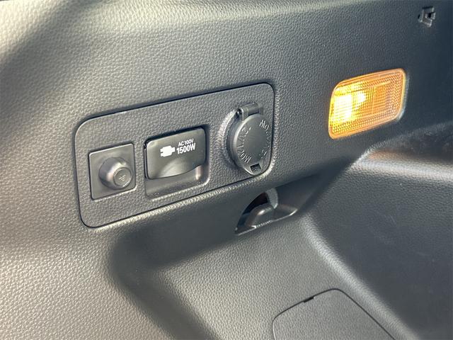 ヤリスクロス ハイブリッドＺ　ドライブレコーダー　ＥＴＣ　全周囲カメラ　オートクルーズコントロール　レーンアシスト　パワーシート　衝突被害軽減システム　ナビ　オートマチックハイビーム　オートライト　ＬＥＤヘッドランプ（34枚目）