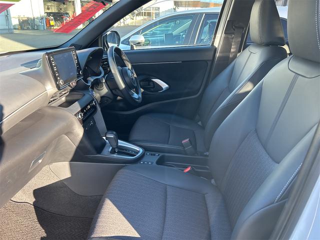 ヤリスクロス ハイブリッドＺ　ドライブレコーダー　ＥＴＣ　全周囲カメラ　オートクルーズコントロール　レーンアシスト　パワーシート　衝突被害軽減システム　ナビ　オートマチックハイビーム　オートライト　ＬＥＤヘッドランプ（39枚目）