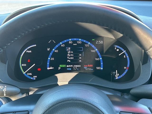 ヤリスクロス ハイブリッドＺ　ドライブレコーダー　ＥＴＣ　全周囲カメラ　オートクルーズコントロール　レーンアシスト　パワーシート　衝突被害軽減システム　ナビ　オートマチックハイビーム　オートライト　ＬＥＤヘッドランプ（43枚目）