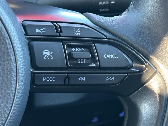 ヤリスクロス ハイブリッドＺ　ドライブレコーダー　ＥＴＣ　全周囲カメラ　オートクルーズコントロール　レーンアシスト　パワーシート　衝突被害軽減システム　ナビ　オートマチックハイビーム　オートライト　ＬＥＤヘッドランプ（50枚目）