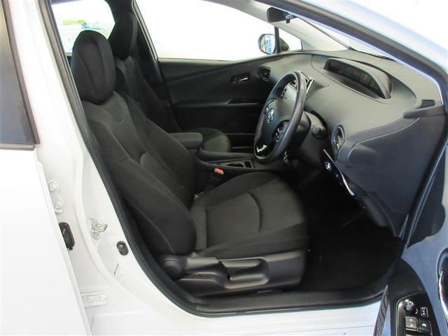 プリウス Ｓ　ＥＳＣ　スマートキ－　ＬＥＤヘッドライト　ＥＴＣ車載器　フルオートエアコン　クルーズコントロール　エアバッグ　テレビ　イモビ　パワーウインドウ　ＰＳ　デュアルエアバック　サイドエアバック　ＡＷ　ＡＢＳ（15枚目）