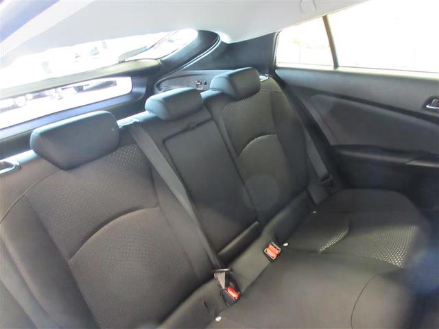 プリウス Ｓ　ＥＳＣ　スマートキ－　ＬＥＤヘッドライト　ＥＴＣ車載器　フルオートエアコン　クルーズコントロール　エアバッグ　テレビ　イモビ　パワーウインドウ　ＰＳ　デュアルエアバック　サイドエアバック　ＡＷ　ＡＢＳ（16枚目）