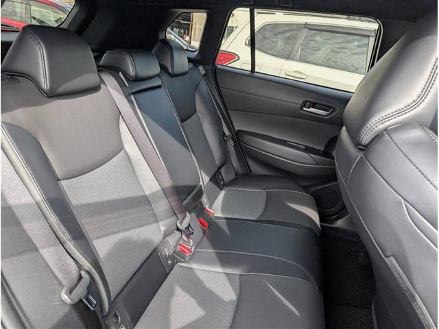 カローラクロス ハイブリッド　Ｚ　ＡＣ１００Ｖ電源　衝突軽減Ｂ　スマキ－　Ｂモニター　メモリナビ　ＬＥＤ　ＡＣ　運転席Ｐシート　メディアプレイヤー接続　キーレス　パワステ　アルミ　エアバッグ　ＡＢＳ　パワーウィンドウ　ドラレコ付き（18枚目）