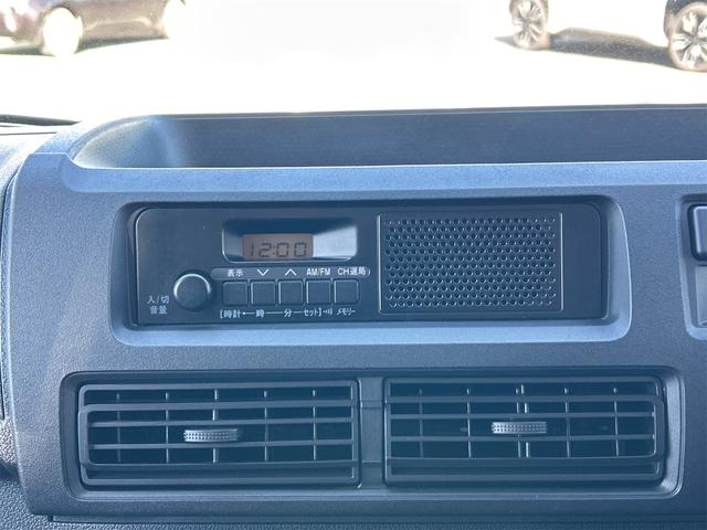 ハイゼットカーゴ ＤＸ　ＣＶＴ　衝突被害軽減システム　クリアランスソナー　両側スライドドア　キーレスエントリー　アイドリングストップ　オートマチックハイビーム　オートライト　ＡＢＳ　ＥＳＣ　エアコン（4枚目）