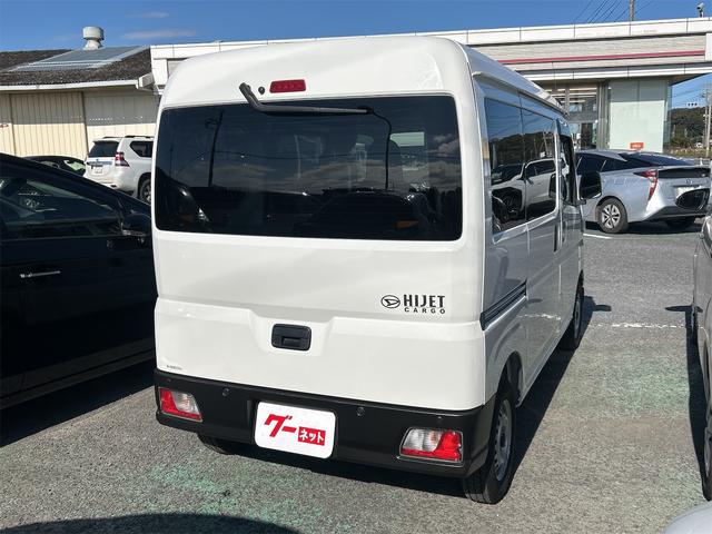 ハイゼットカーゴ ＤＸ　ＣＶＴ　衝突被害軽減システム　クリアランスソナー　両側スライドドア　キーレスエントリー　アイドリングストップ　オートマチックハイビーム　オートライト　ＡＢＳ　ＥＳＣ　エアコン（15枚目）