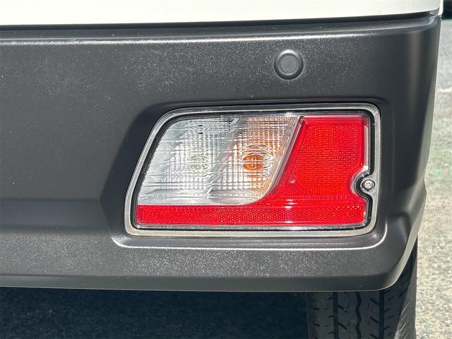 ハイゼットカーゴ ＤＸ　ＣＶＴ　衝突被害軽減システム　クリアランスソナー　両側スライドドア　キーレスエントリー　アイドリングストップ　オートマチックハイビーム　オートライト　ＡＢＳ　ＥＳＣ　エアコン（18枚目）