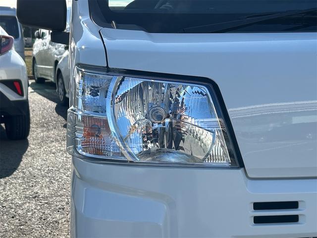 ハイゼットカーゴ ＤＸ　ＣＶＴ　衝突被害軽減システム　クリアランスソナー　両側スライドドア　キーレスエントリー　アイドリングストップ　オートマチックハイビーム　オートライト　ＡＢＳ　ＥＳＣ　エアコン（22枚目）