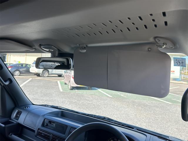 ハイゼットカーゴ ＤＸ　ＣＶＴ　衝突被害軽減システム　クリアランスソナー　両側スライドドア　キーレスエントリー　アイドリングストップ　オートマチックハイビーム　オートライト　ＡＢＳ　ＥＳＣ　エアコン（45枚目）