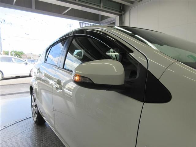 アクア S スマートキープッシュスタート キーレスエントリ フルセグ地デジ ナビ&TV オートエアコン デュアルエアバック ESC Bカメラ パワーウィンドウ ETC DVD再生可能 SRS パワーステアリング(18枚目)