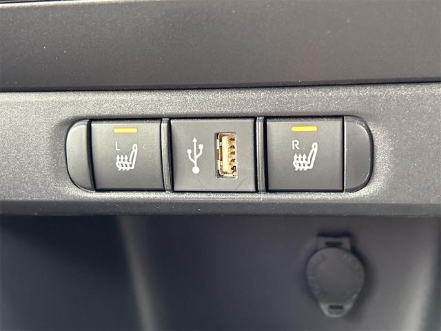 ヤリス Ｚ　ドライブレコーダー　全周囲カメラ　ナビ　オートクルーズコントロール　レーンアシスト　衝突被害軽減システム　オートマチックハイビーム　オートライト　ＬＥＤヘッドランプ　スマートキー　電動格納ミラー（8枚目）