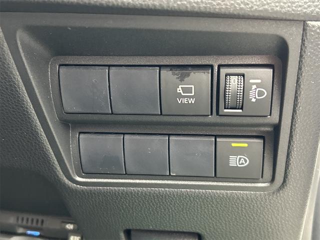 ヤリス Ｚ　ドライブレコーダー　全周囲カメラ　ナビ　オートクルーズコントロール　レーンアシスト　衝突被害軽減システム　オートマチックハイビーム　オートライト　ＬＥＤヘッドランプ　スマートキー　電動格納ミラー（9枚目）