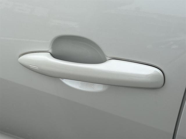 ヤリス Ｚ　ドライブレコーダー　全周囲カメラ　ナビ　オートクルーズコントロール　レーンアシスト　衝突被害軽減システム　オートマチックハイビーム　オートライト　ＬＥＤヘッドランプ　スマートキー　電動格納ミラー（29枚目）